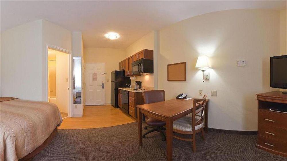 Candlewood Suites Fort Myers/Sanibel Gateway By Ihg מראה חיצוני תמונה