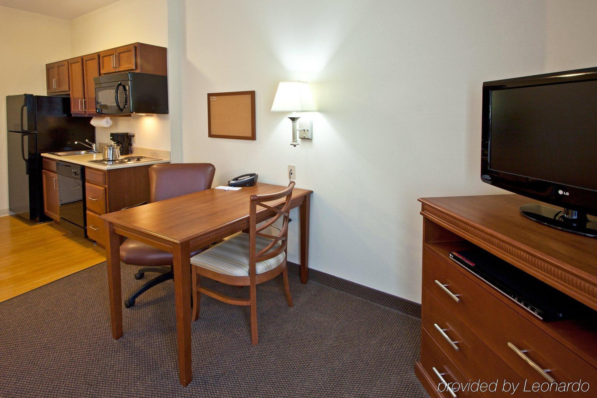 Candlewood Suites Fort Myers/Sanibel Gateway By Ihg חדר תמונה