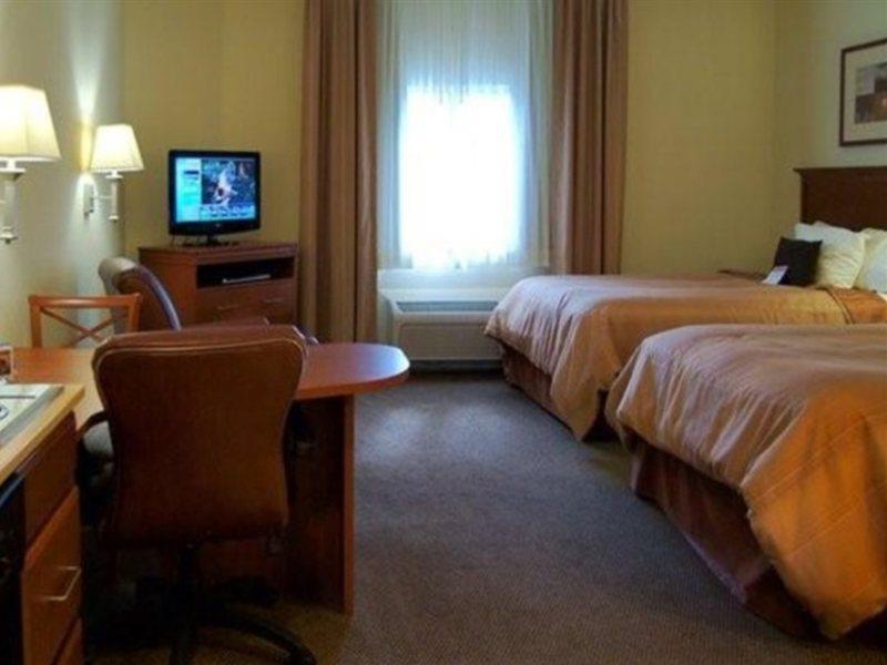 Candlewood Suites Fort Myers/Sanibel Gateway By Ihg מראה חיצוני תמונה