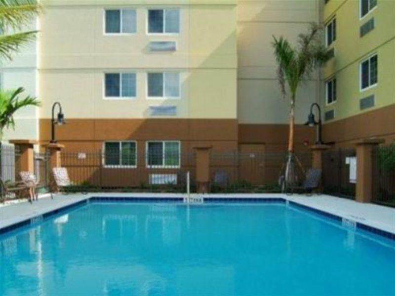 Candlewood Suites Fort Myers/Sanibel Gateway By Ihg מתקנים תמונה